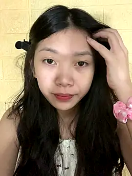 linh-lan1 online show from October 17, 2025, 11:56 am