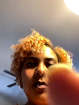 MaRiaSpYce online show from November 25, 2025, 8:53 pm