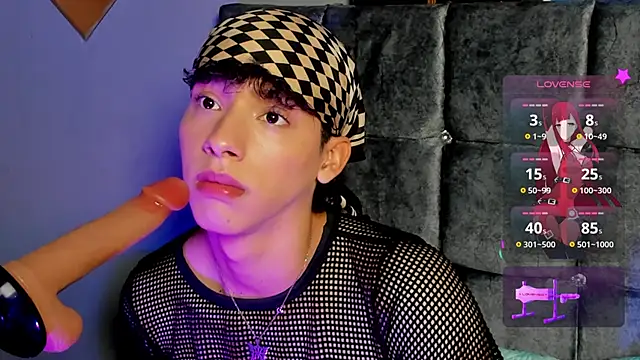 kalet-skinny online show from November 7, 2025, 1:26 pm