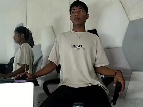 Mick storm online show from November 9, 2025, 5:28 pm