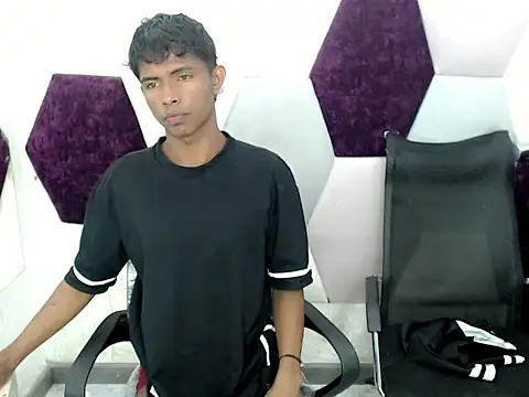 Mick storm online show from November 18, 2025, 7:06 pm