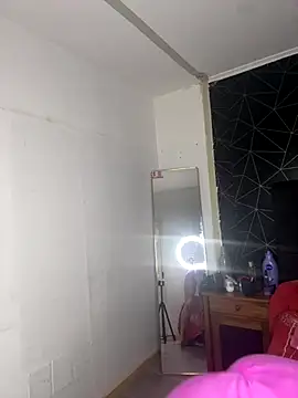 Snapshot of Kattefit chatting on November 16, 2025, 12:37 am Kattefit online show from November 16, 2025, 12:37 am