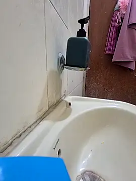 crawlerdrill online show from February 5, 2026, 2:07 am