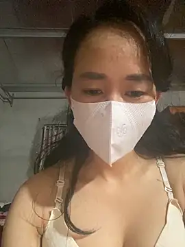 Snapshot of TranOanh999 chatting on October 28, 2025, 7:24 pm TranOanh999 online show from October 28, 2025, 7:24 pm