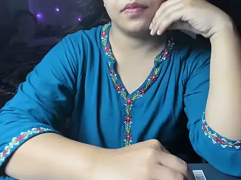 Divya68 online show from October 17, 2025, 5:48 pm