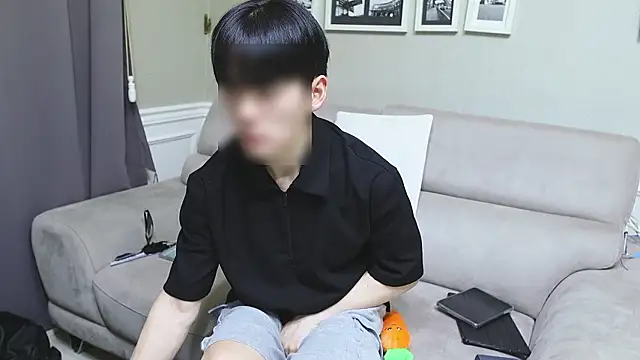 Snapshot of koreanboy2341 chatting on June 12, 2026, 2:48 pm koreanboy2341 online show from June 12, 2026, 2:48 pm