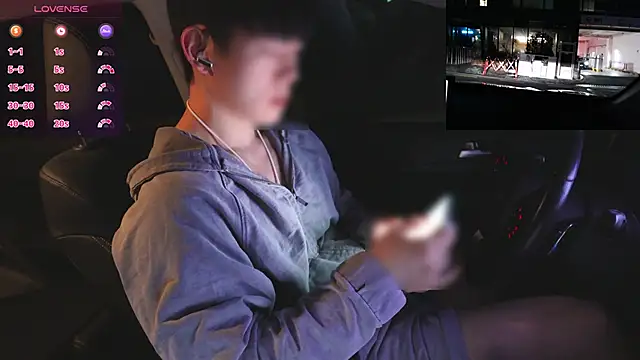 koreanboy2341 online show from April 10, 2026, 2:13 pm