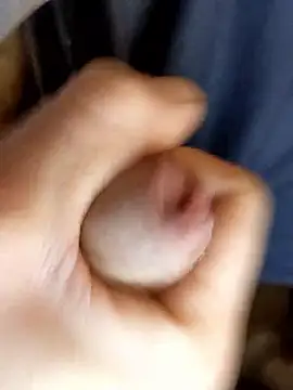 Snapshot of szabi1995 chatting on November 7, 2025, 8:41 am szabi1995 online show from November 7, 2025, 8:41 am