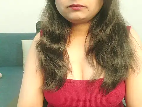 Model Show01 online show from January 8, 2026, 8:42 am