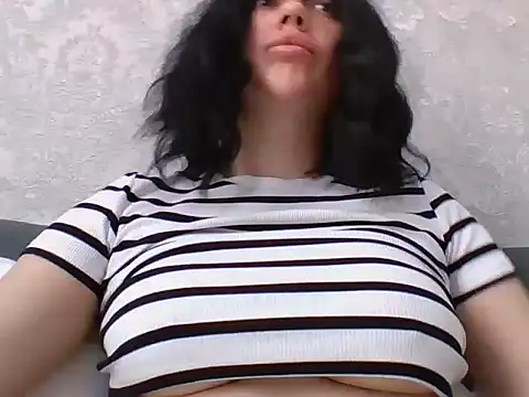 Yanorell online show from March 4, 2026, 6:43 am