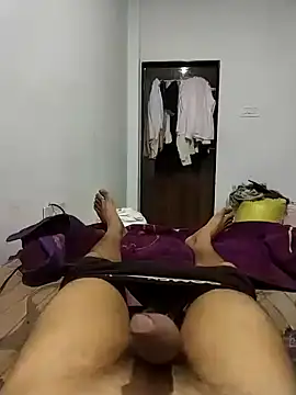 Playboyx143xh online show from April 8, 2026, 5:58 pm