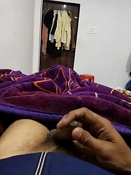 Playboyx143xh online show from December 3, 2025, 5:56 pm