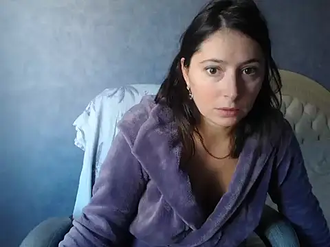 LuckyLisa23 online show from October 25, 2025, 10:14 am