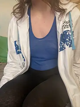 KittieCreme online show from April 28, 2026, 11:03 am