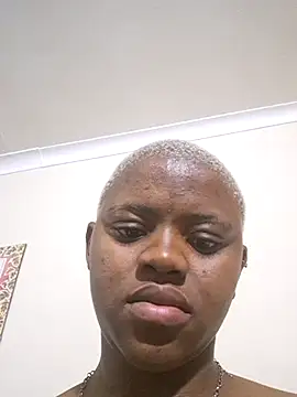 certifiedhottie2025 online show from April 7, 2026, 3:58 pm