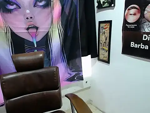 AlanaCollins- online show from October 16, 2025, 11:29 am