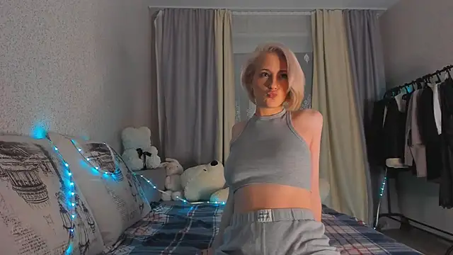 Snapshot of EdenVixen chatting on November 21, 2025, 3:11 pm EdenVixen online show from November 21, 2025, 3:11 pm