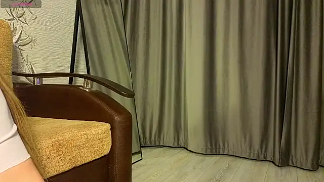 MissPompadure online show from March 9, 2026, 8:34 pm