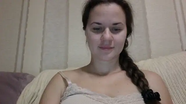 GiaaCaranggi online show from November 14, 2025, 6:33 pm