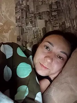 HollyDollsi online show from January 12, 2026, 9:41 pm