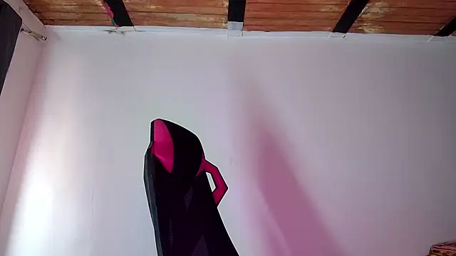 Trix ebony online show from October 29, 2025, 8:19 pm