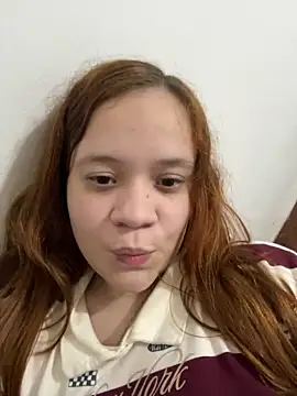 ruivinhadancer online show from June 19, 2026, 5:35 am