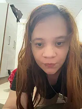 ruivinhadancer online show from June 17, 2026, 3:28 am