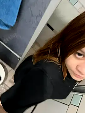 ruivinhadancer online show from November 18, 2025, 1:43 am