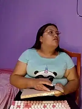 natt-bigass online show from February 18, 2026, 4:21 am