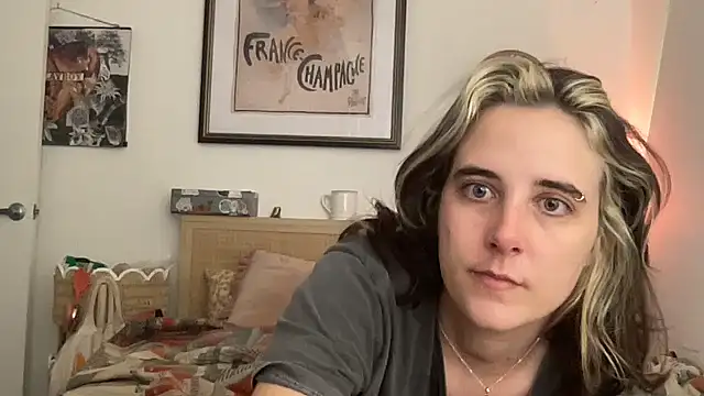 lill daddysgirl online show from October 28, 2025, 4:06 pm