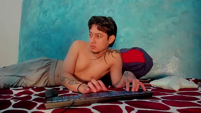 Sky Wild online show from December 16, 2025, 2:38 am