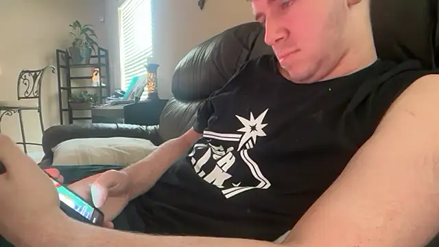 Snapshot of eddieeeeee1232 chatting on December 5, 2025, 4:38 pm eddieeeeee1232 online show from December 5, 2025, 4:38 pm