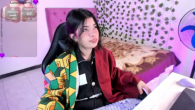 selina lovers  online show from October 29, 2025, 2:54 am