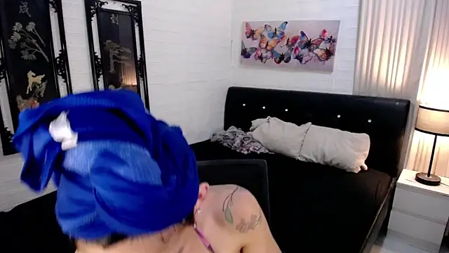 TSJaninexx online show from October 20, 2025, 5:42 am