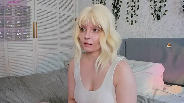 Stacy Starr online show from July 12, 2026, 3:57 pm