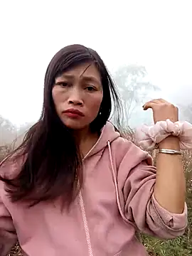 siusiu-00 online show from February 20, 2026, 7:32 am