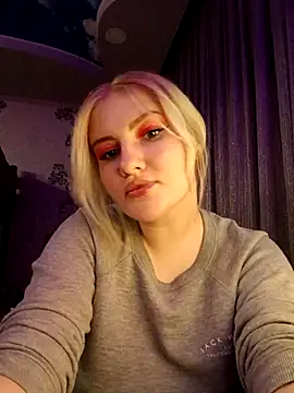 Snapshot of karkinn chatting on November 17, 2025, 4:11 pm karkinn online show from November 17, 2025, 4:11 pm