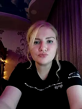 Snapshot of karkinn chatting on December 1, 2025, 9:15 pm karkinn online show from December 1, 2025, 9:15 pm