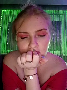 Snapshot of karkinn chatting on March 20, 2026, 5:36 pm karkinn online show from March 20, 2026, 5:36 pm