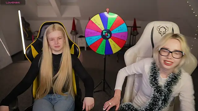 Jessica start online show from December 4, 2025, 3:22 pm