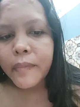 Snapshot of yantisag chatting on October 13, 2025, 11:23 am yantisag online show from October 13, 2025, 11:23 am