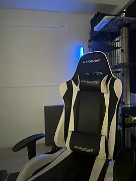 ericiii online show from February 24, 2026, 1:50 am