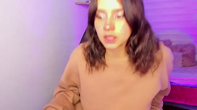 Snapshot of Emily_Lindey chatting on October 21, 2025, 3:28 am Emily Lindey online show from October 21, 2025, 3:28 am