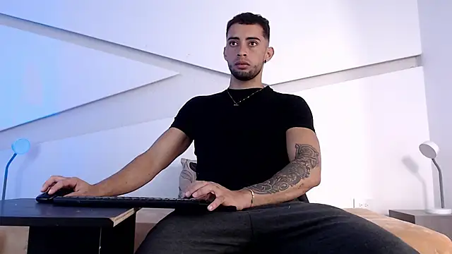 Snapshot of Daron_66 chatting on December 3, 2025, 2:38 pm Daron 66 online show from December 3, 2025, 2:38 pm