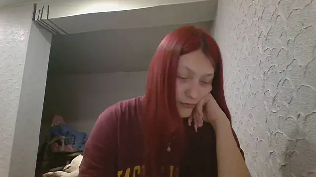 luna tt online show from April 11, 2026, 5:49 pm