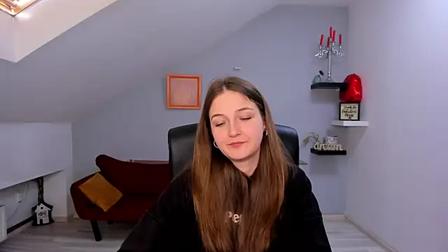 AnneWilsonn online show from March 11, 2026, 7:24 am