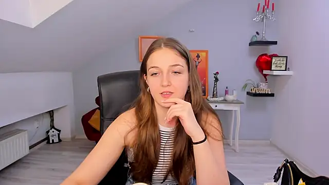 AnneWilsonn online show from March 25, 2026, 12:26 pm