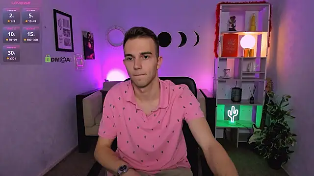 astren villo online show from February 24, 2026, 6:42 pm