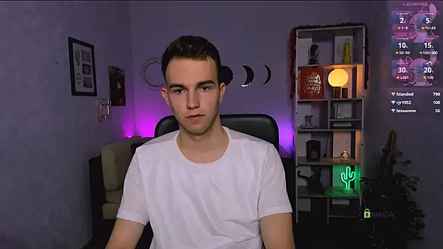 astren villo online show from April 17, 2026, 11:07 pm