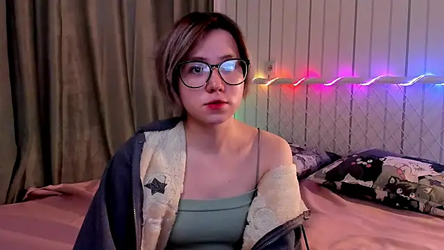 AlisiaEthen online show from November 23, 2025, 8:19 pm